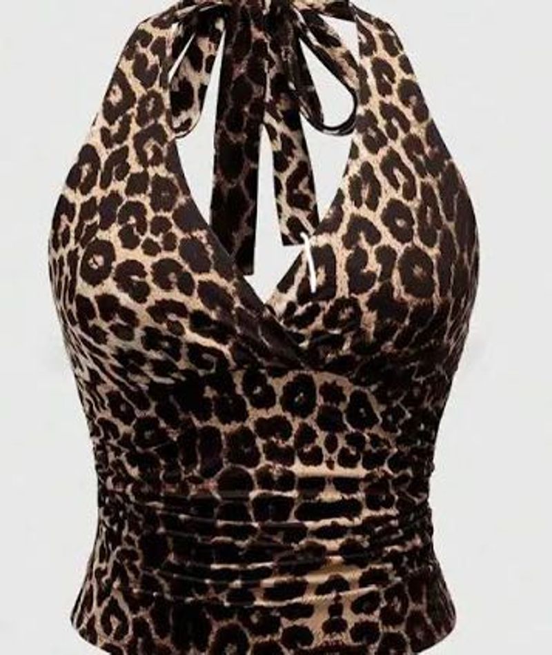 Chic Leopard Print Halter Top