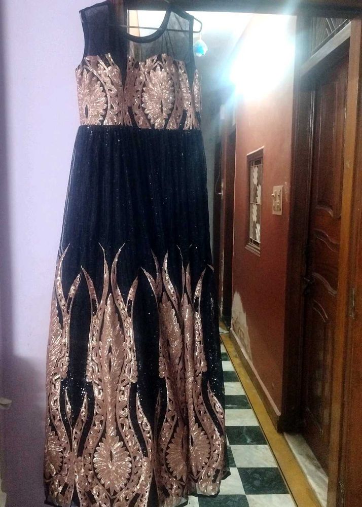Elegant Black &amp; Gold Cocktail Gown