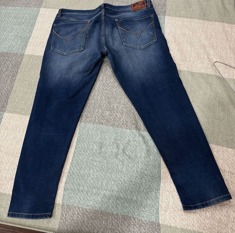 Stylish Blue Denim Jeans for Women