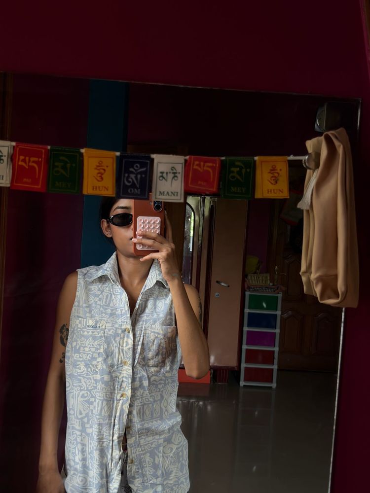 Sleeveless Printed Button-Up Shirt