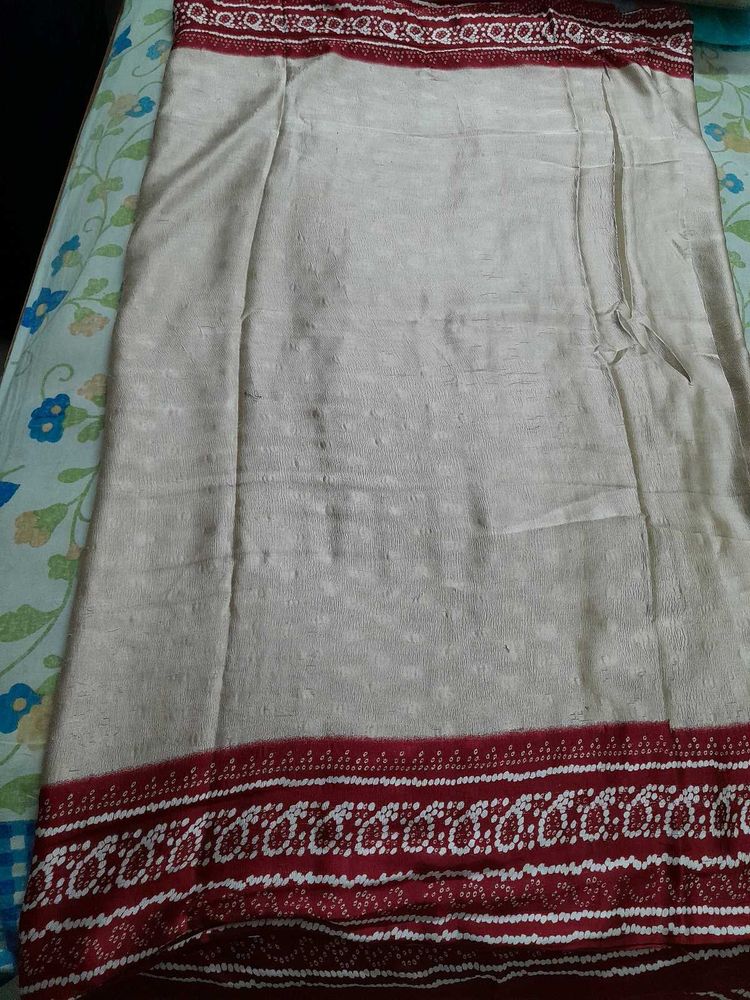 Elegant Cream &amp; Maroon Saree