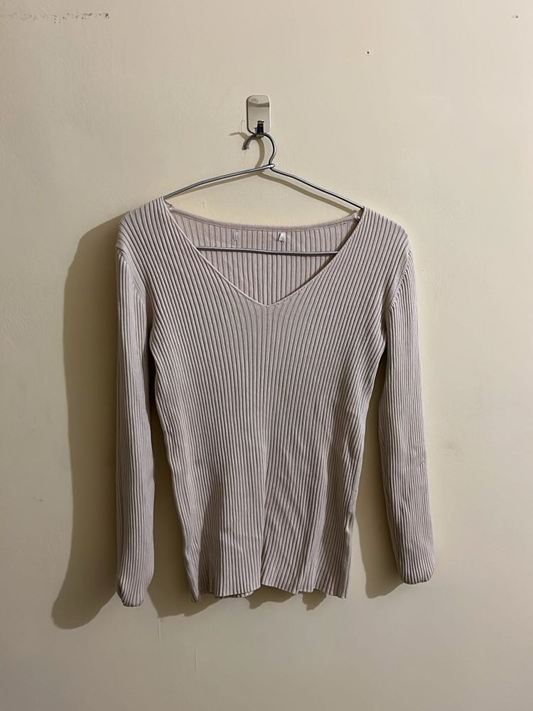 Ribbed V-Neck Long Sleeve Top