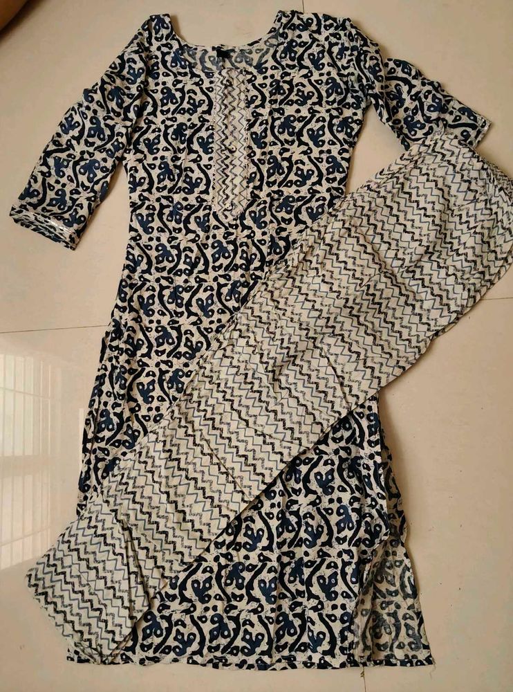 Stylish Printed Kurta Set