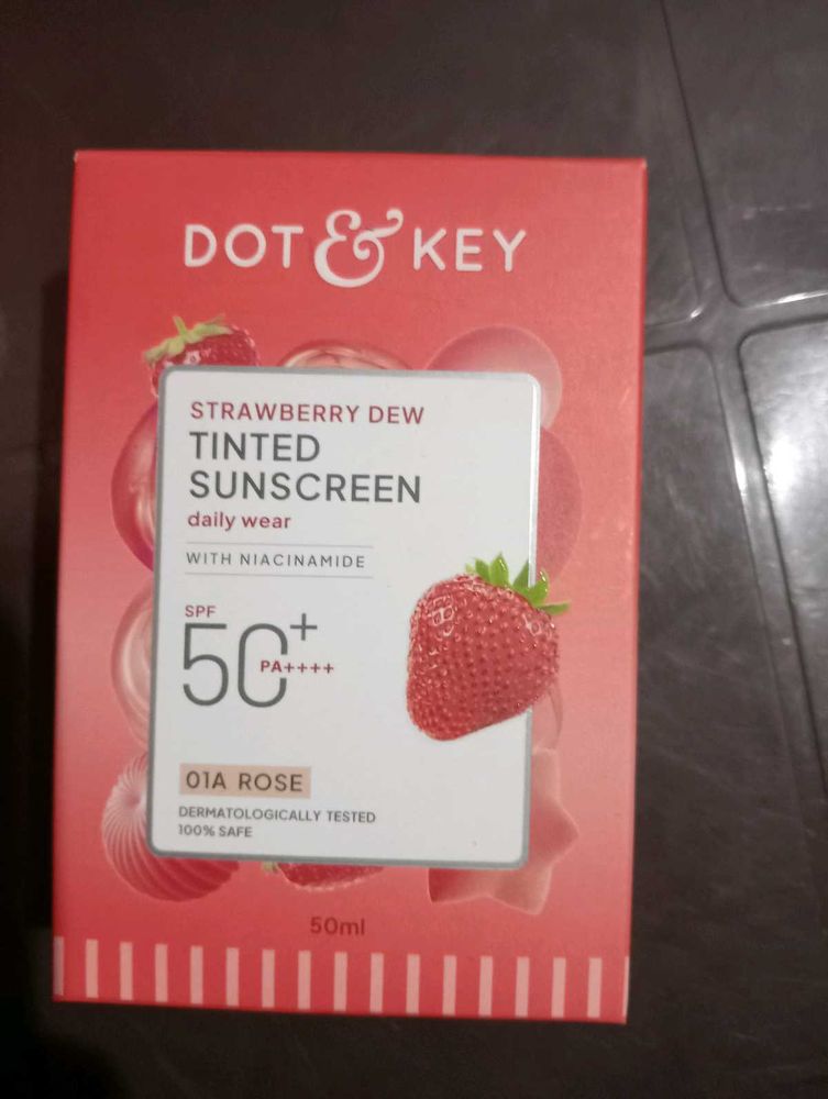 Dot &amp; Key Strawberry Dew Tinted Sunscreen