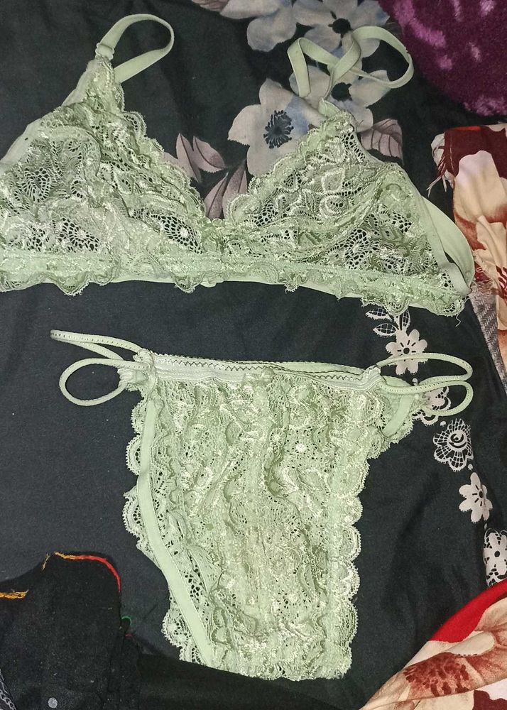 Price Drop Lace Lingerie Set 👙