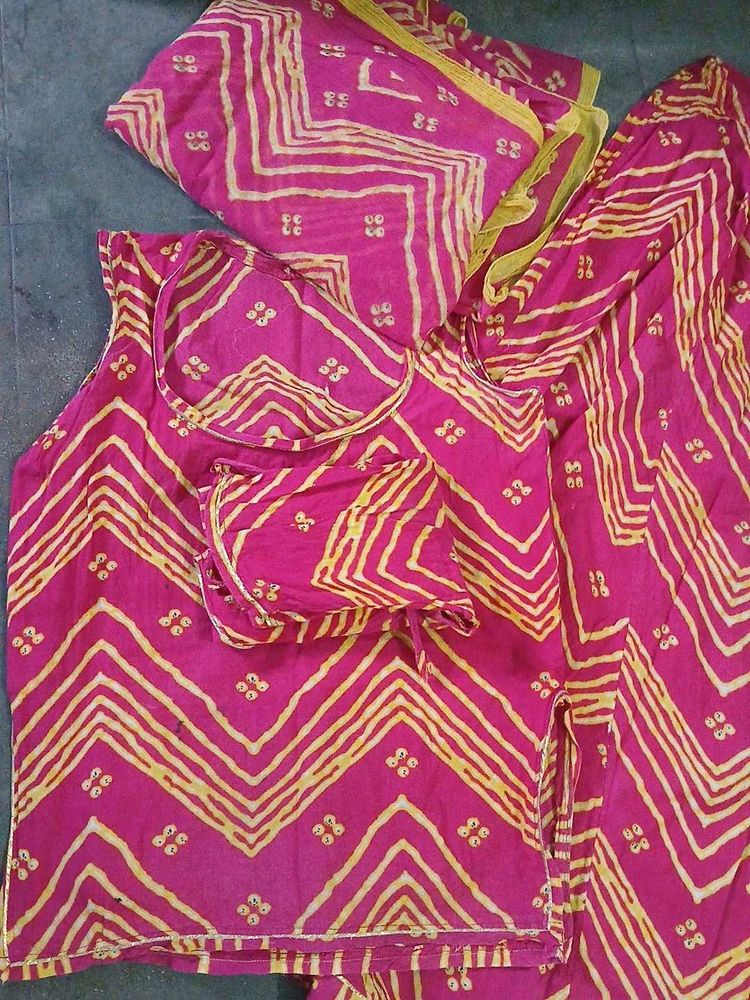 Vibrant Pink Bandhani Kurta Set with Dupatta