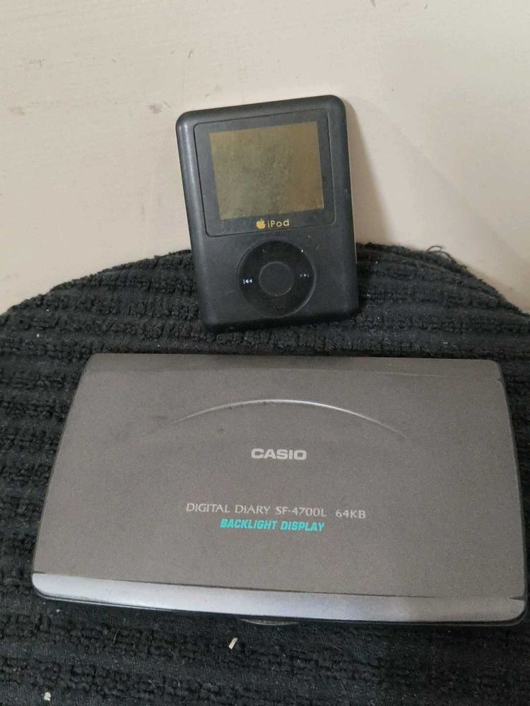 Vintage iPod &amp; Casio Digital Diary Bundle
