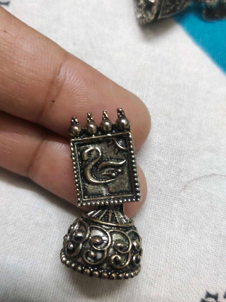 Vintage Swan Jhumka Earrings