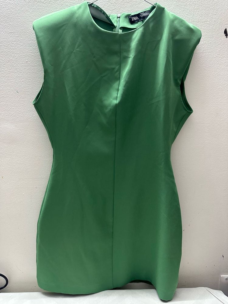 Chic Green Cap Sleeve Mini Dress