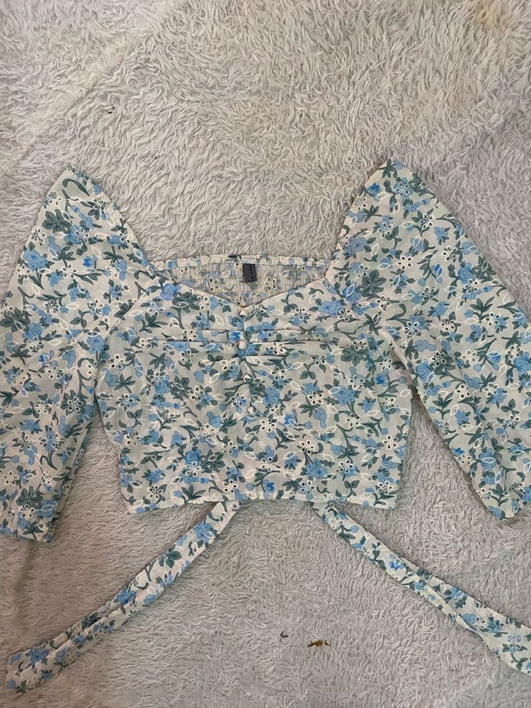 Floral Print Long Sleeve Crop Top