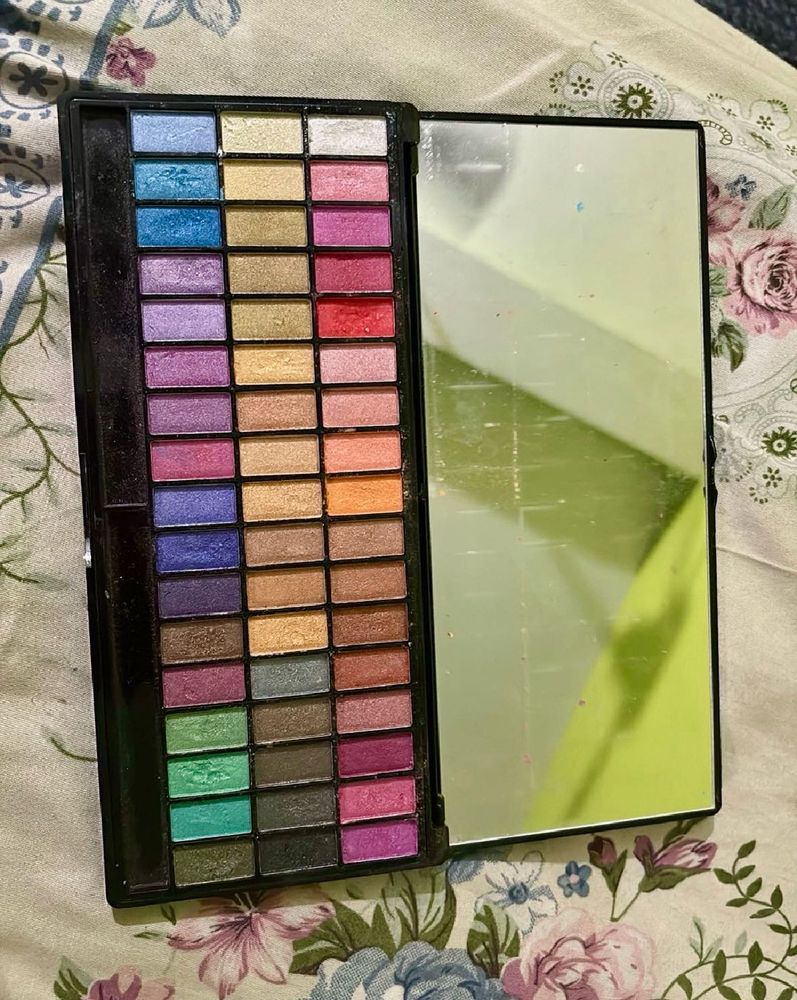 Multi-Color Eyeshadow Palette with Mirror