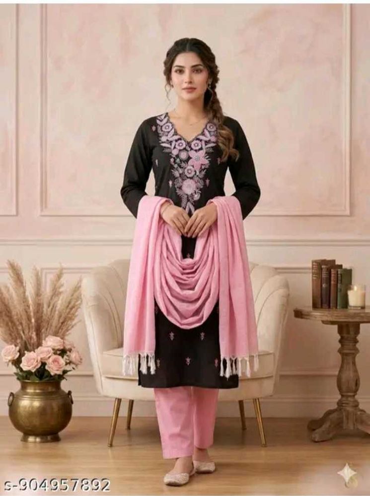 Elegant Black Kurta Set with Pink Dupatta