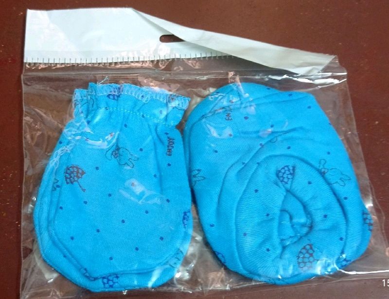 New Baby Socks &amp; Gloves