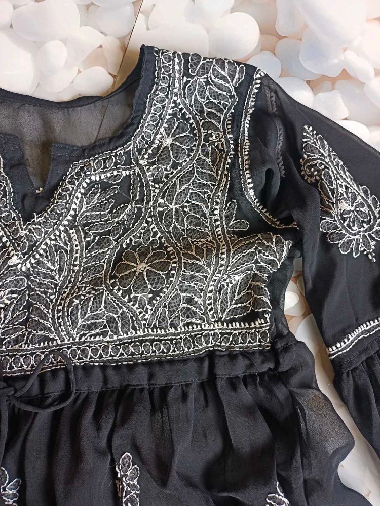 Chikankari Black&amp;White Short Kurti