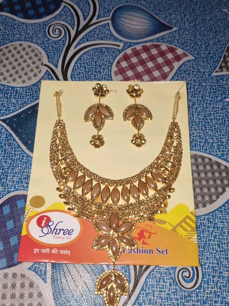 Women's Gold Jewelry Set