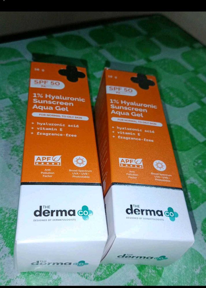 The Derma Co Sunscreen Aqua Gel SPF 50