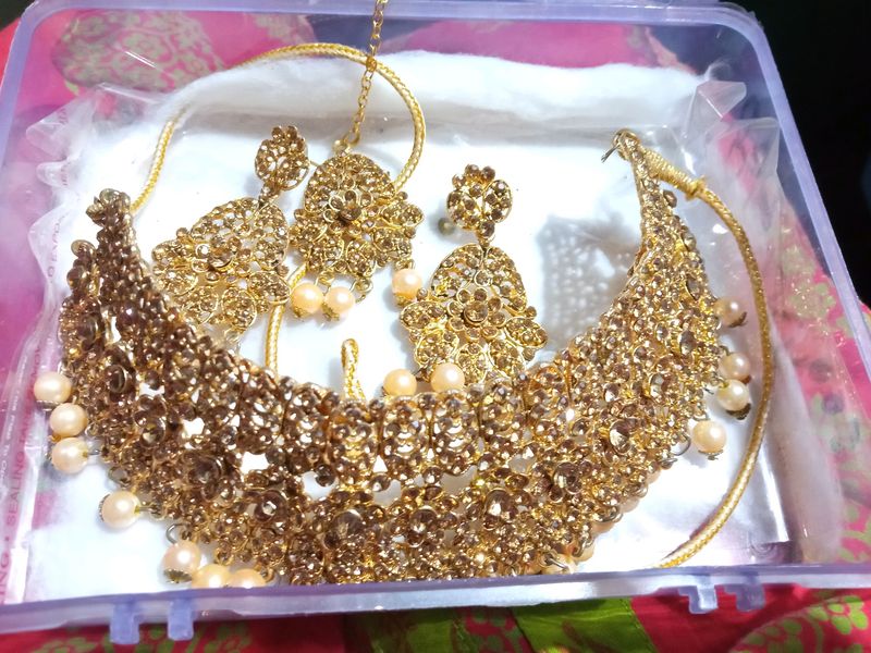 Choker Necklace Set