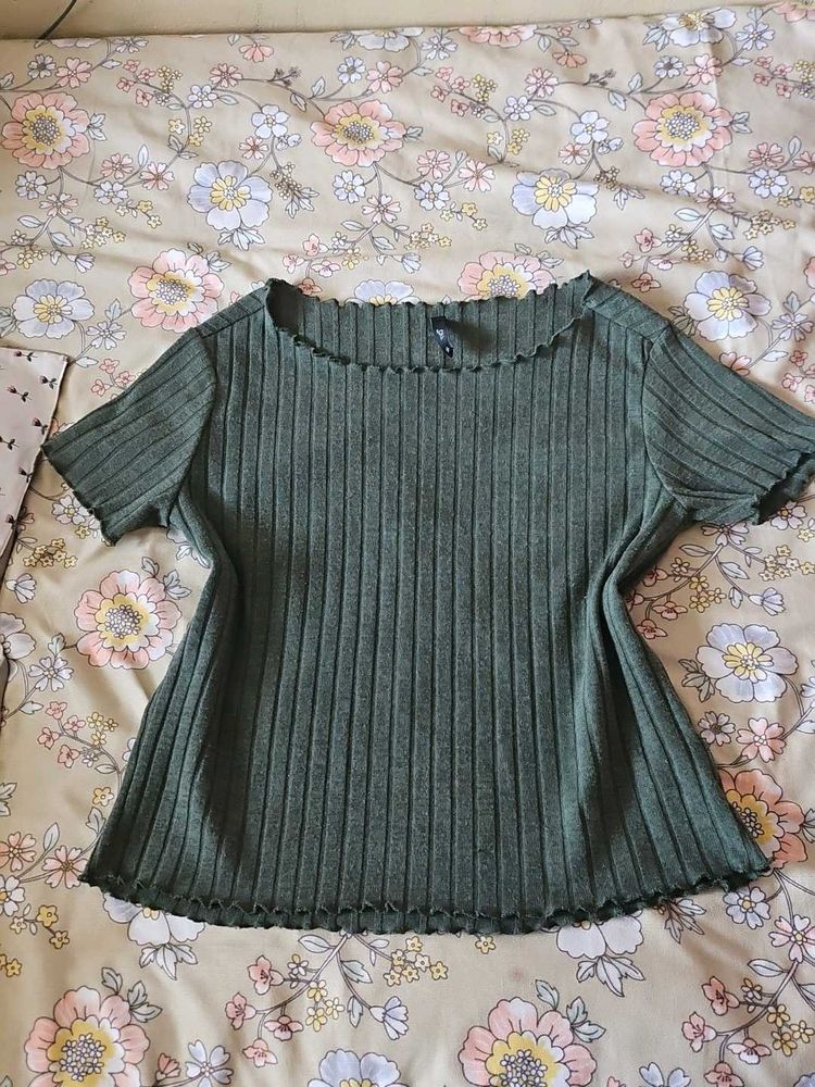 Ribbed Lettuce Hem Top