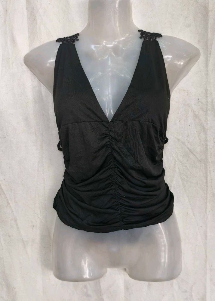 4206. Sexy black top