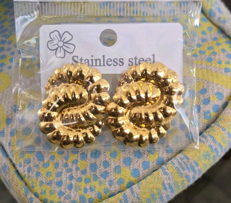 Gold-tone Textured Earrings
