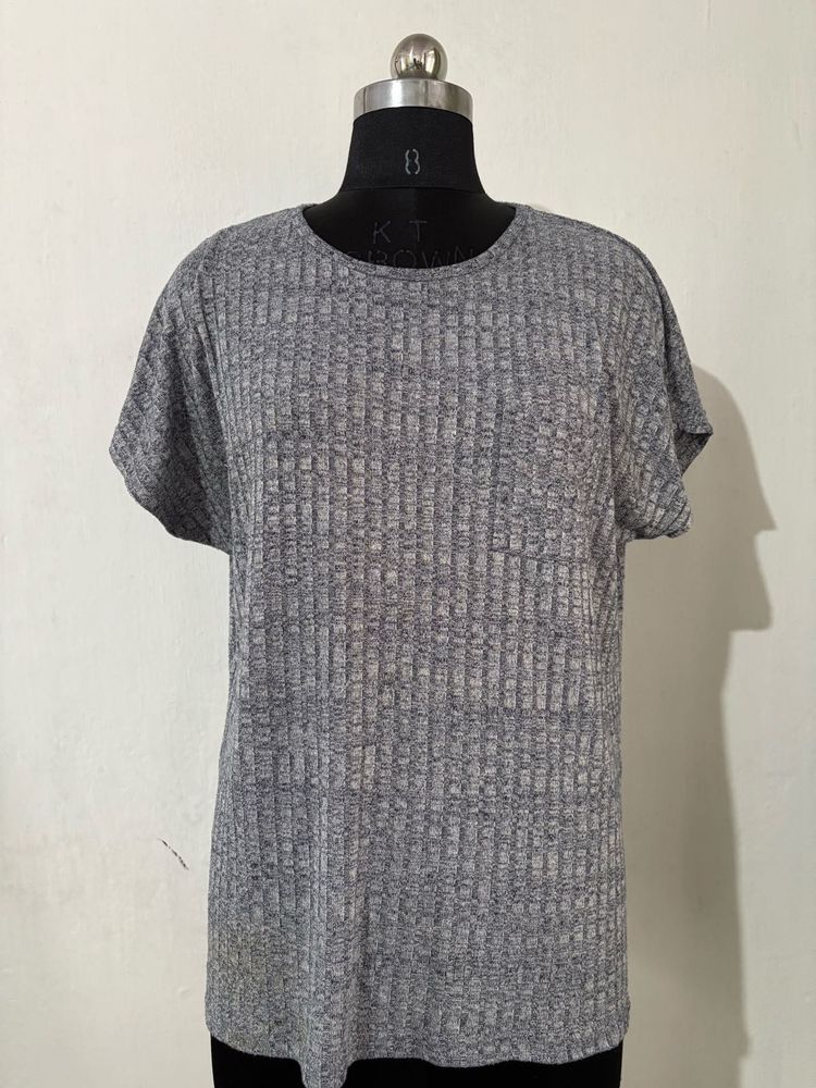 Globus Ribbed Knit T-Shirt