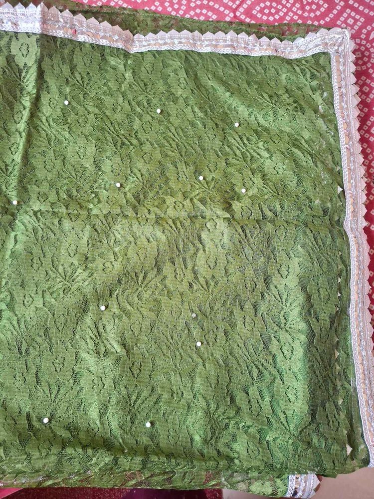 Elegant Green Lace Saree with Pearl Details