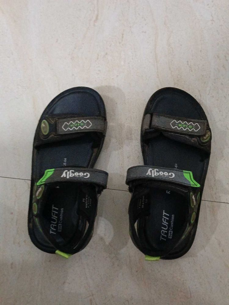Googly Kids Sandals - Comfy &amp; Stylish