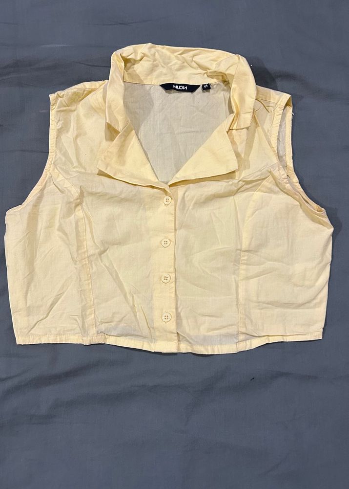 Westside Sleeveless Collared Crop Shirt