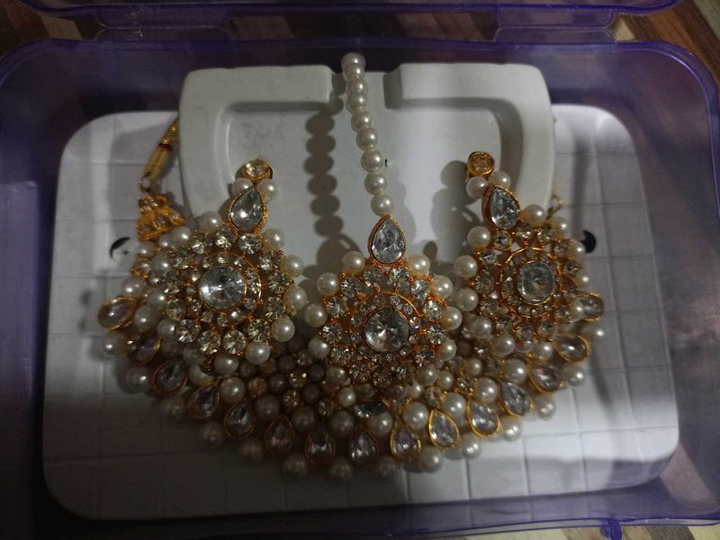 Pearl &amp; Crystal Jewelry Set