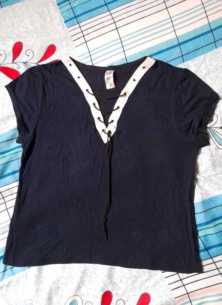 Women's Lace Tie Up V Neck Crop Top Casual Tshirt