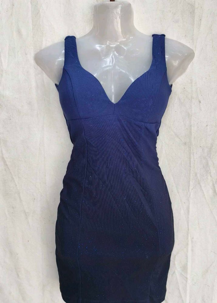 Stunning Navy Blue V-Neck Bodycon Dress