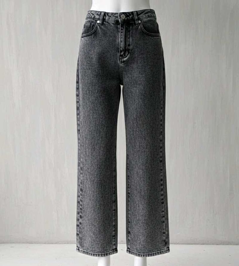 Gray Wide-Leg Denim Jeans