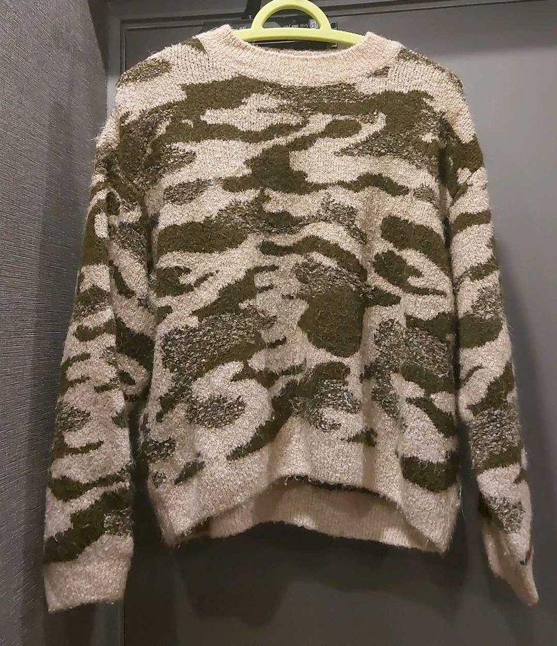 Camouflage sweater jumper from Primark