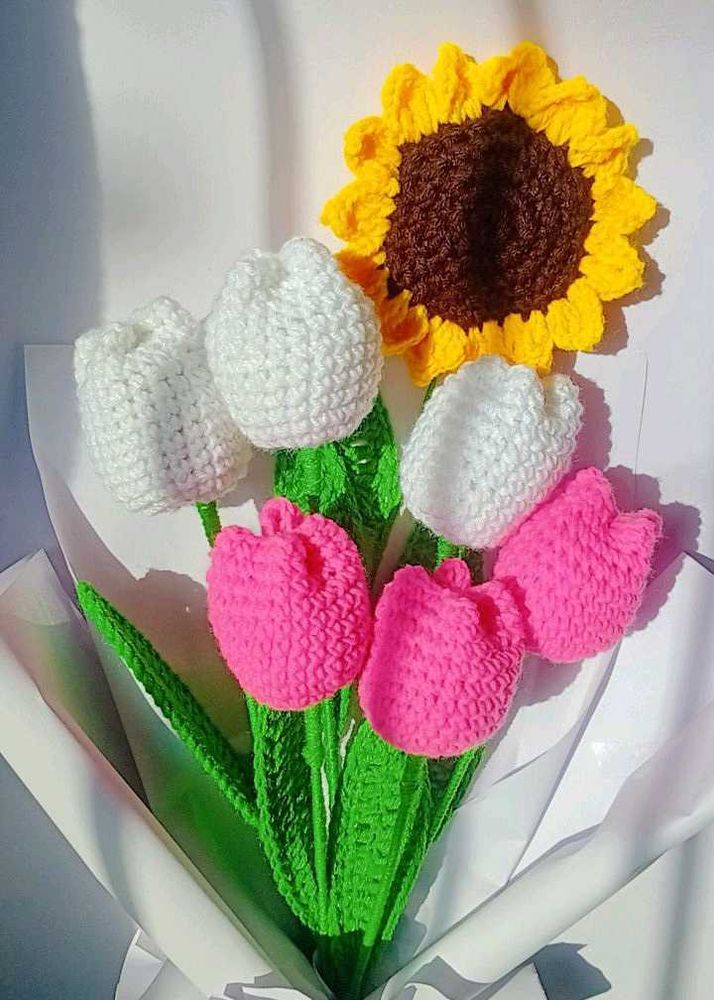 Crochet  Tulips🌷 &amp; Sunflower🌻 flowers bouquet💐