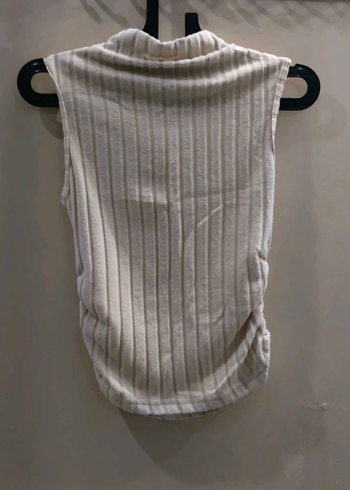 Ribbed Turtleneck Sleeveless Top(SAVANA)
