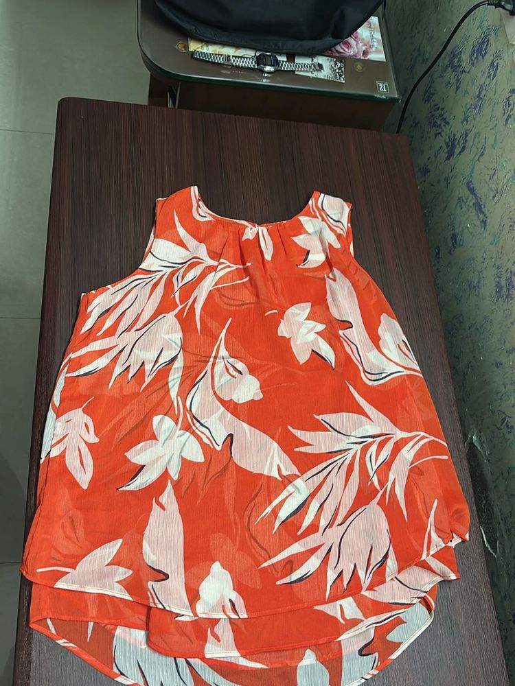 Chic Orange Floral Sleeveless Top