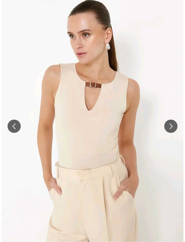 TRENDYOL Chic Sleeveless Bodysuit