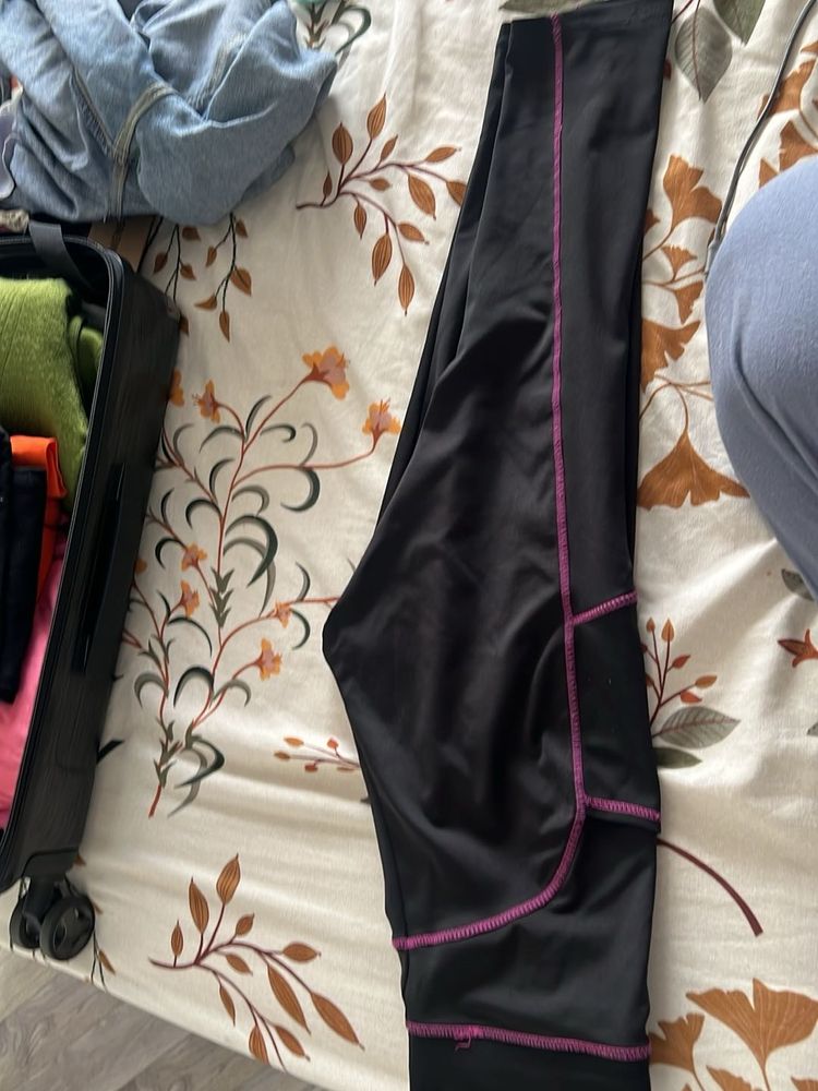 Black gym capri with Purple Stitching