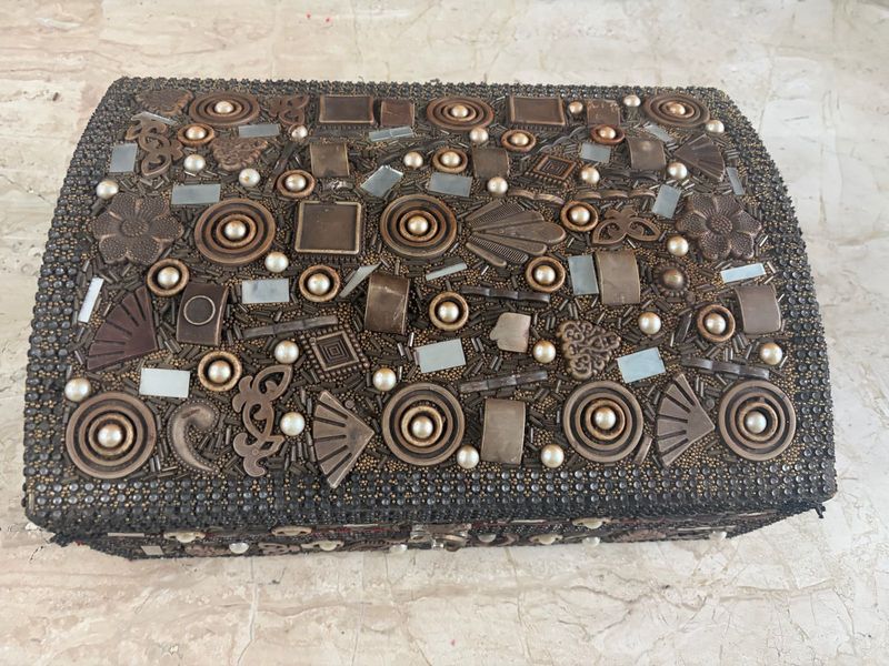 antique bangle box