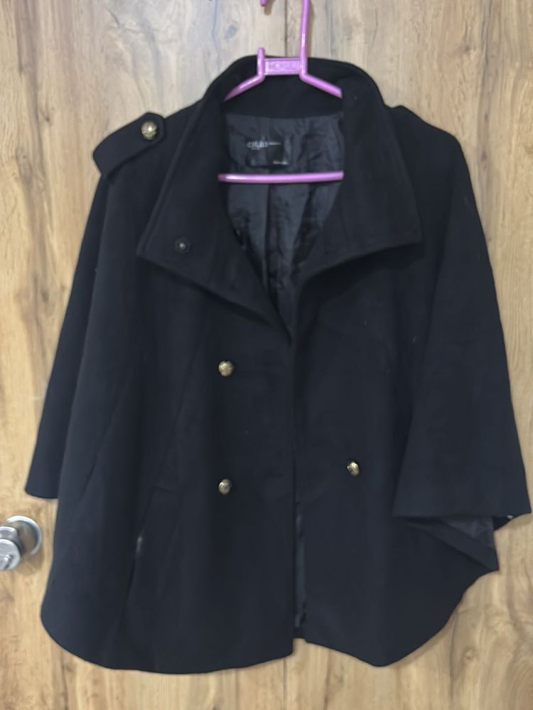 Chic Black Double-Breasted Cape Jacket