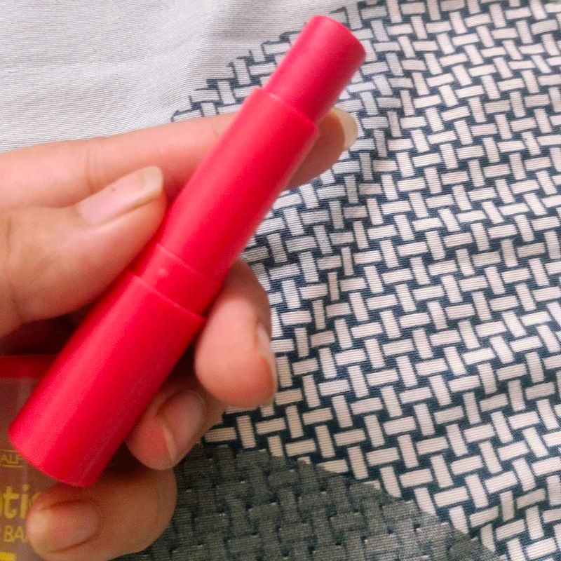 Vibrant Pink Lipstick - Long-lasting Lip Color