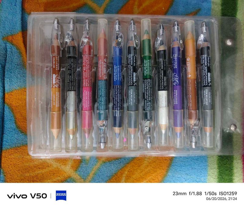 Makeup Pencil Set - Assorted Colors