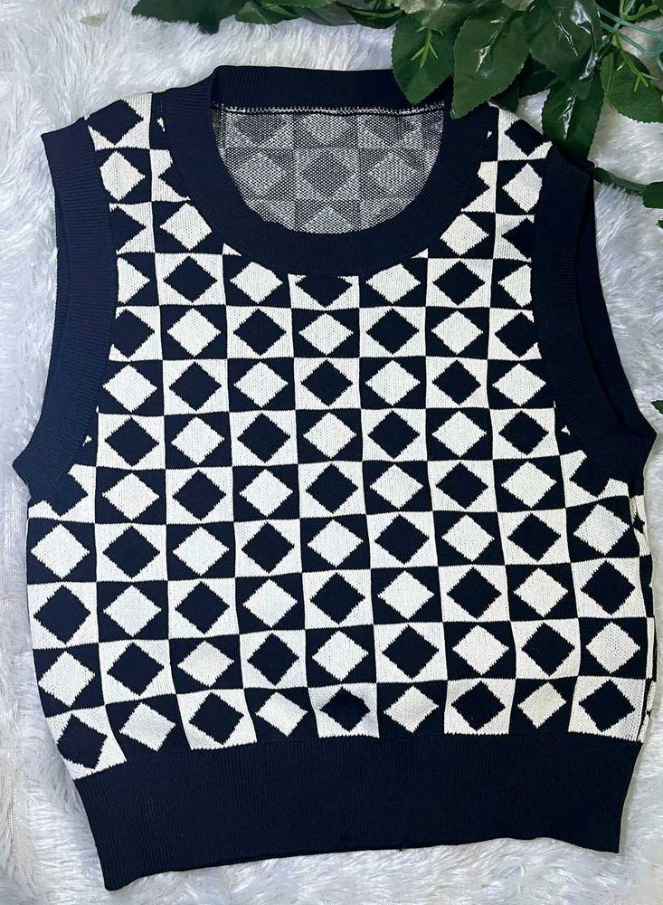 Black &amp; White Knit Vest