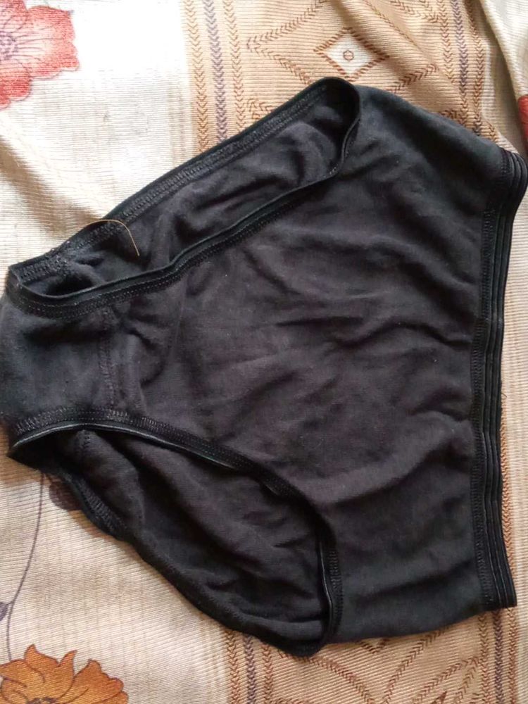 Comfortable Black Briefs
