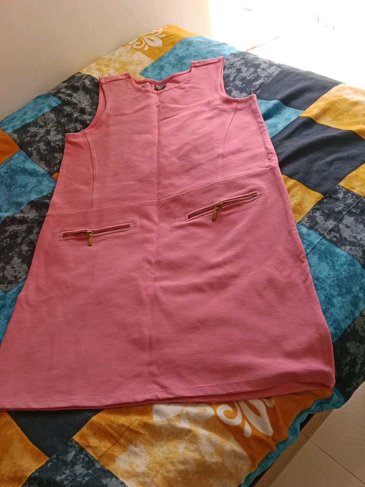 Pink Sleeveless Dress with Zipper Pockets