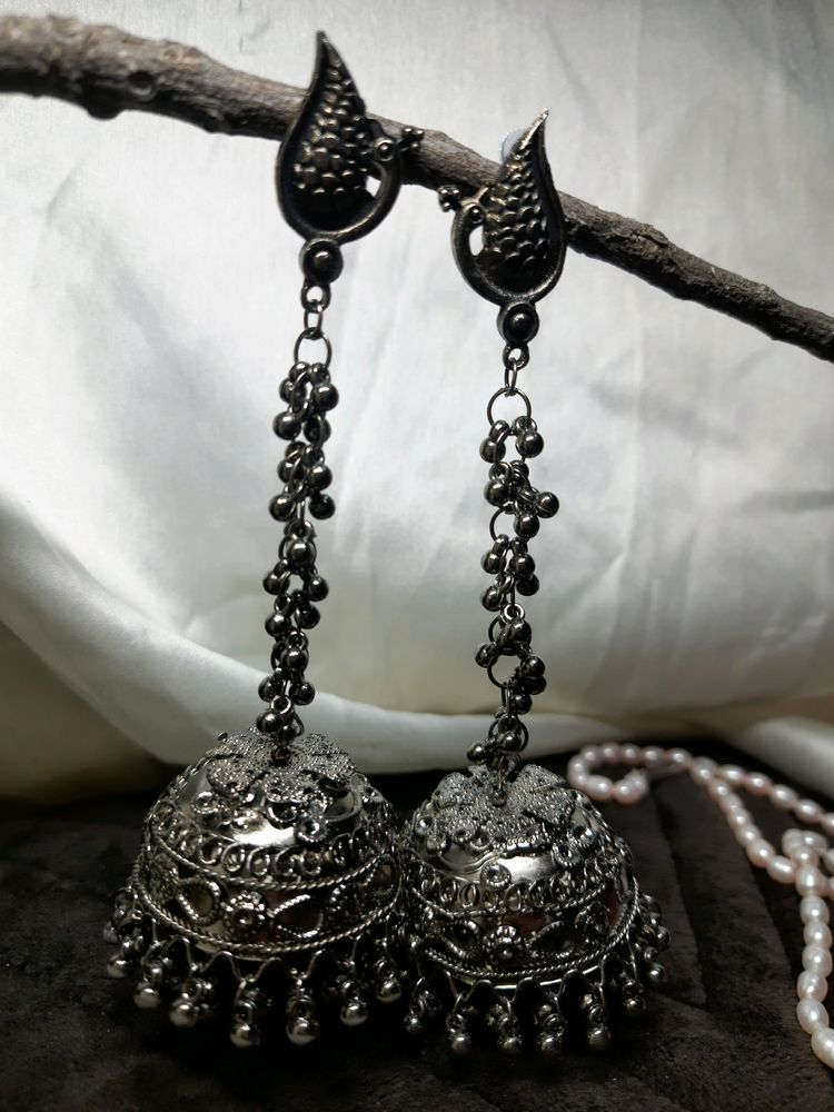 Celebrity inspired Gorgeous Oxidized Black Polish Long earrings 👌🖤