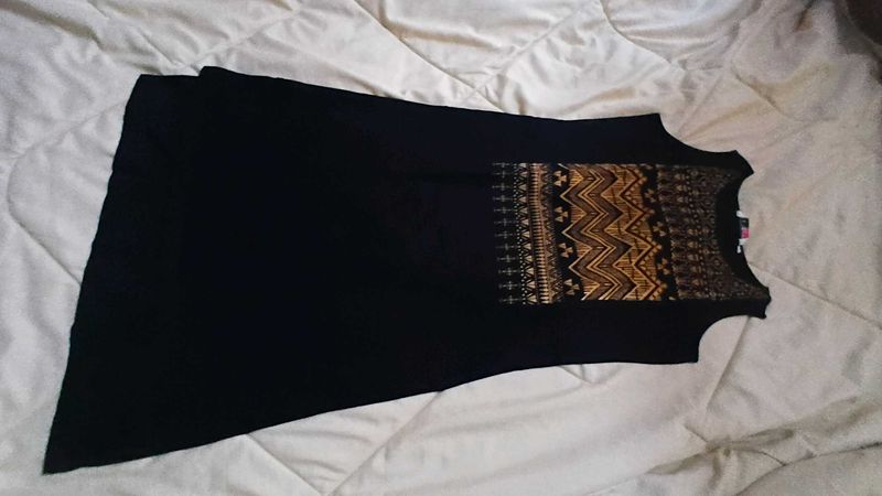 Elegant Black Kurta with Golden FoilPrint
