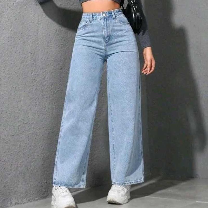 High waisted jeans