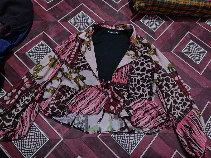 Stylish Printed Crop Top