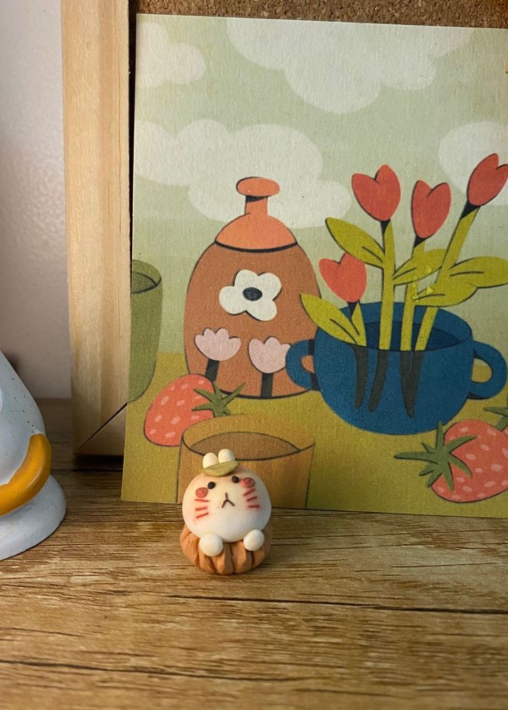cute desk friend